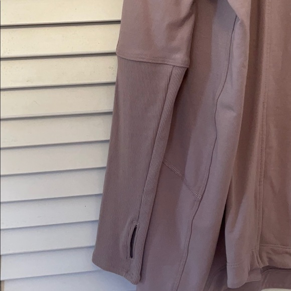 Lululemon wrap - Picture 2 of 3